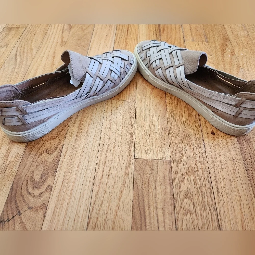 Frye IVY Huarache Size 8 Women Slip On Shoe Sneaker Leather Woven Tan Gray Beach